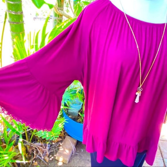 EUC Style and Co magenta/maroon top in 3X 3/4 sleeves  29 inches in length - Picture 1 of 6